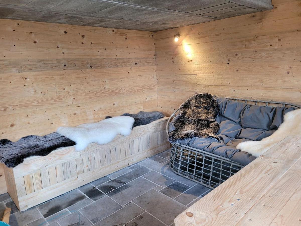 Nice Holiday Home In Nature With Sauna, Hot Tub En Swimming Pool 베르비에 외부 사진